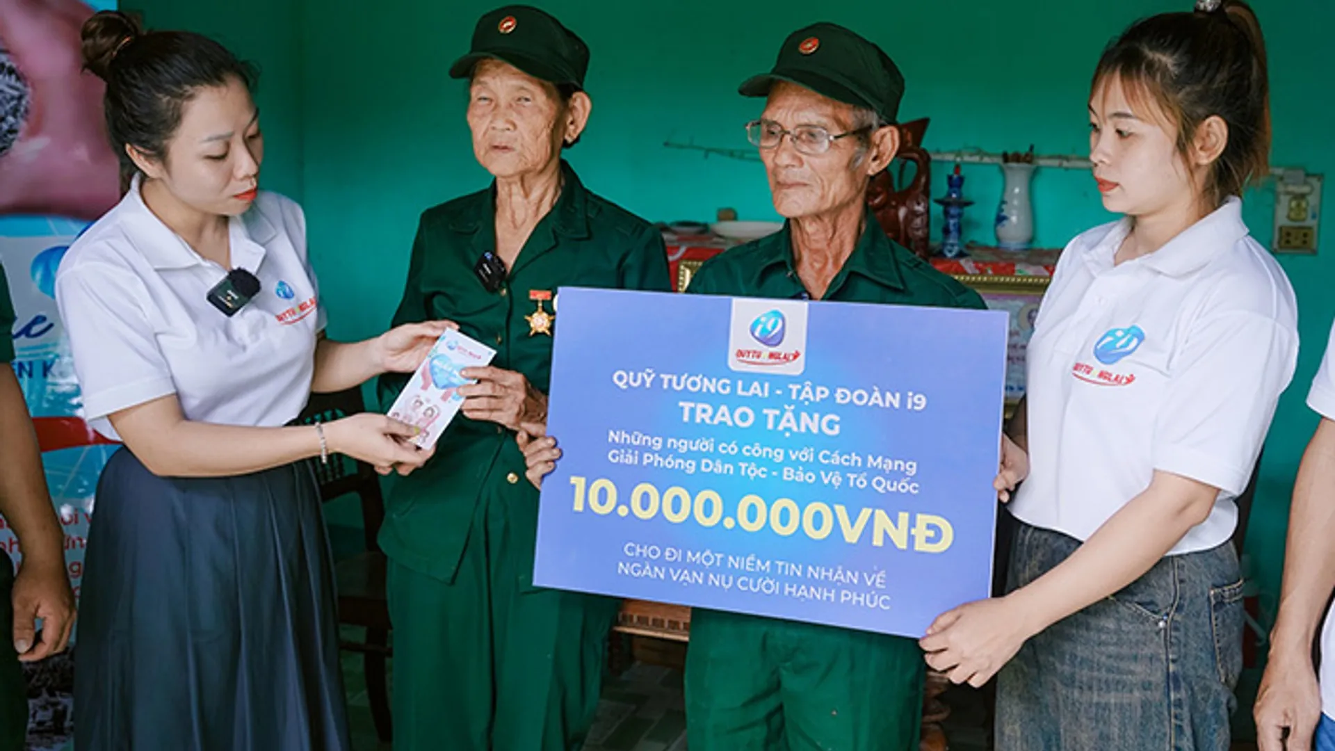 Hình ảnh hỗ trợ khách hàng Betvisa